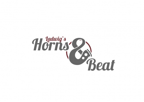  Bandlogo für eine 6köpfige Jazzband, besetzt mit Tubax, Drums, Trompete und 3 Saxofonen (Alt, Tenor, Bariton)